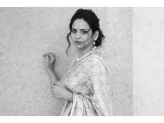 गळ्यात मोती, चेहरा हसरा; स्वानंदीवर खिळल्या सर्वांच्या नजरा!