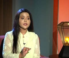 Maharashtra: मुंबई के ट्रैफिक को तलाक का कारण बताने पर चर्चा में आ गई थीं महाराष्ट्र के पूर्व मुख्यमंत्री की पत्नी अमृता फडणवीस, तस्वीरों से जानिए  इनके बारे में सब कुछ