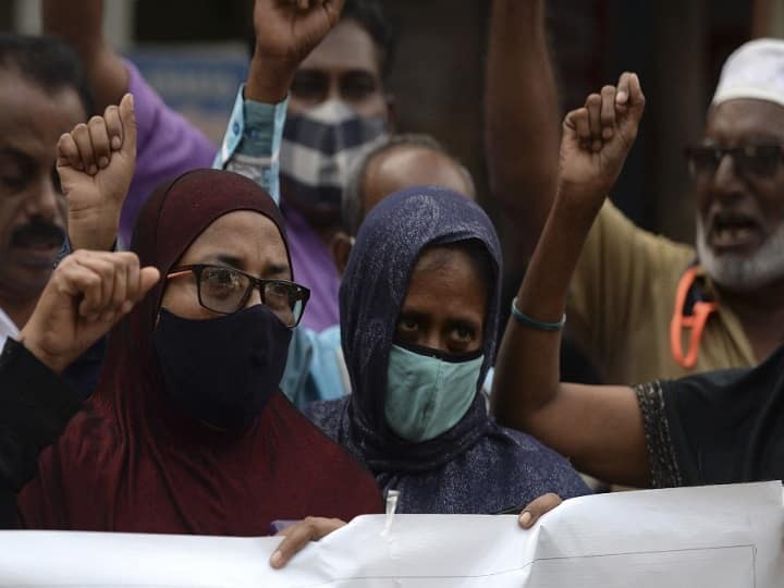 Madhya Pradesh Datia district Hijab banned in government college, State Home Minister ordered an inquiry Hijab Controversy: हिजाब विवाद ने अब मध्य प्रदेश में ली एंट्री, दतिया जिले के सरकारी कॉलेज में Hijab पर लगाई गई रोक, गृहमंत्री ने दिए जांच के आदेश