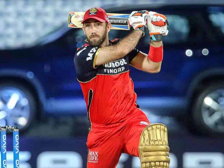 मैक्सवेल ने अब तक 97 आईपीएल मैच खेले हैं. इस दौरान उन्होंने 2018 रन बनाए हैं. इसके साथ-साथ उन्होंने 22 विकेट भी झटके हैं.