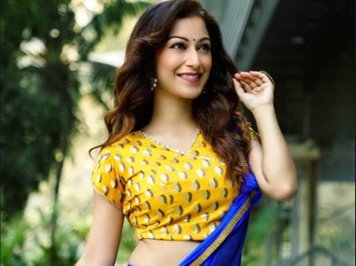 तारक मेहता की पत्नी अंजली यानी सुनैना फौजदार को एक एपिसोड के लिए 25 हजार रुपए मिलते हैं.