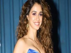 Disha Patani Photo: गोरे-गोरे चेहरे पर दिखी कातिलाना स्माइल, उफ्फ मार ही ना डाले कहीं दिशा पाटनी का किलर स्टाइल!
