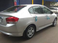 Second Hand Car Tips: पुरानी कार खरीदते समय कभी न भूलें ये बातें, वरना उठाना पड़ सकता है भारी नुकसान