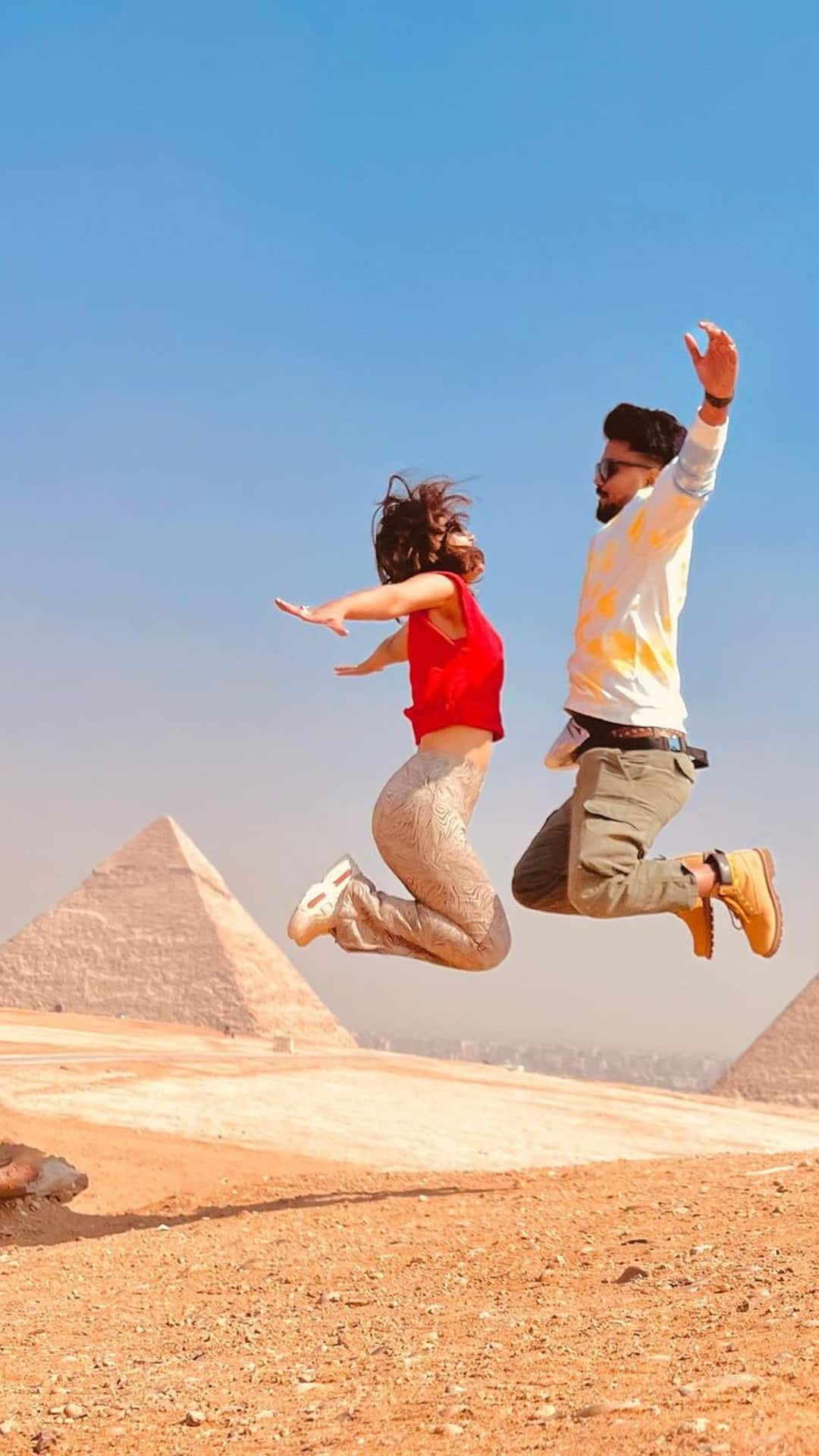 Hina Khan's boyfriend Rocky Jaiswal pens an appreciation note for her as  she battles stage 3 breast cancer | PINKVILLA: Tv, image size:1080x1920