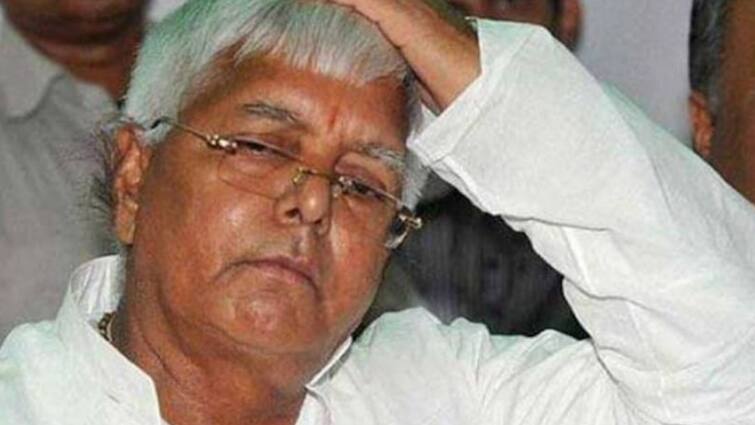 Fodder Scam Case RJD chief Lalu Prasad Yadav convicted fraudulent withdrawal Doranda treasury CBI Special Court Ranchi Fodder Scam Case : चारा घोटाळ्याप्रकरणी लालूप्रसाद यादव दोषी, सीबीआय न्यायालयाचा निर्णय