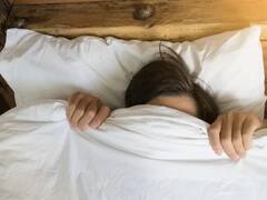 Sleep Disorder: तुम्हालाही रात्री झोप येत नाही का? पुरेशा झोपेसाठी करा 'हे' उपाय