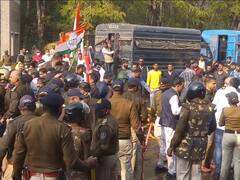 Jabalpur: अधिक बिजली बिल के खिलाफ आंदोलन कर रहे कांग्रेसियों पर पुलिस ने भांजी लाठियां, जानें पूरा मामला