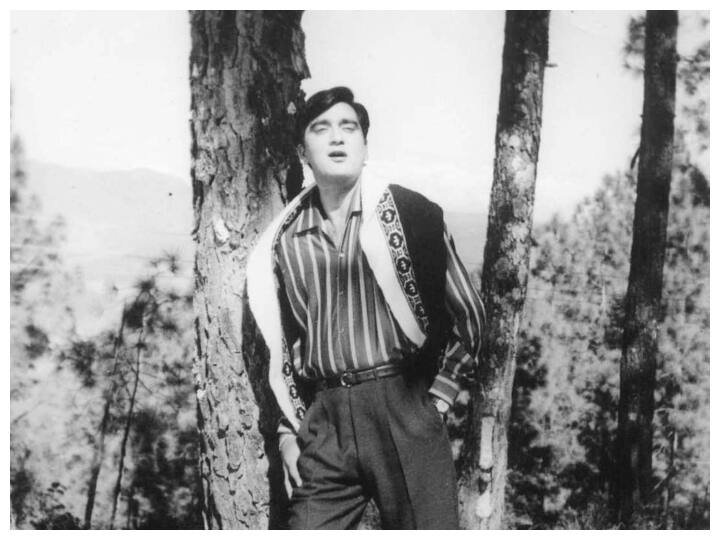 Sunil Dutt used to work as a conductor after the death of his father this was his first salary read story पिता के देहांत के बाद कंडक्टर की नौकरी करते थे Sunil Dutt, इतनी थी पहली सैलरी