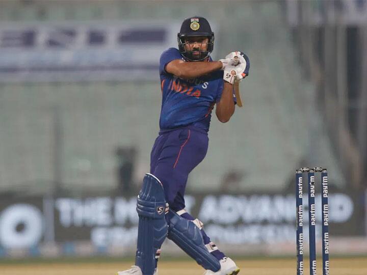Rohit Sharma As Balakrishna: బాలయ్యగా హిట్మ్యాన్ రోహిత్ - లుక్ అదుర్స్ - ఎలా ఉందో చూసేయండి! Rohit Sharma As Nandamuri Balakrishna in #NBK107 Checkout This Poster Rohit Sharma As Balakrishna: బాలయ్యగా హిట్మ్యాన్ రోహిత్ - లుక్ అదుర్స్ - ఎలా ఉందో చూసేయండి!