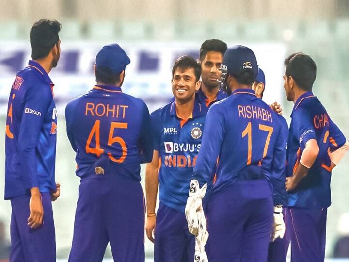 IND vs WI, 1st T20: India won the match by 6 wickets against West Indies at Eden Garden Stadium IND vs WI, 1st T20: पहिल्या टी20 सामन्यात भारत विजयी, मालिकेत 1-0 ची आघाडी