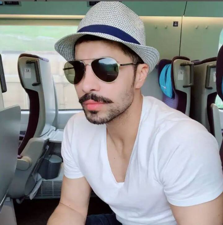 ਜਦੋਂ ਇਹ ਹਾਦਸਾ ਵਾਪਰਿਆ ਤਾਂ ਉਹ ਅਮਰੀਕਾ ਤੋਂ ਆਪਣੇ ਦੋਸਤ ਨਾਲ ਪ੍ਰਾਈਵੇਟ ਗੱਡੀ ਵਿੱਚ ਸਫ਼ਰ ਕਰ ਰਿਹਾ ਸੀ।