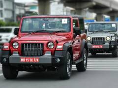 Mahindra की इस SUV का है अलग ही 'स्वैग', नई कारों से भी महंगी बिक रही हैं पुरानी कारें