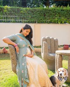TV Actor Mohena Kumari Of 'Yeh Rishta Kya Kehlata Hai' Is Pregnant, Flaunts Baby Bump In Recent PICS
