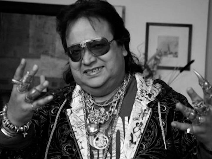 त्यांची प्रेरणा होते एसडी बर्मन. एसडी बर्मन यांची गाणी ऐकूण ते रियाज करायचे.