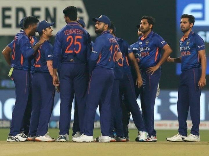 IND vs WI Live 1st T20: वेस्टइंडीज को चहल ने दिया दूसरा झटका, 31 रन बनाकर आउट हुए मेयर्स