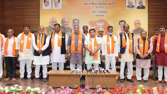 રાહુલ ગાંધીના ગુજરાત પ્રવાસ અગાઉ કોગ્રેસને મોટો ઝટકો, કોગ્રેસના 150 કરતા વધુ આગેવાનો જોડાયા ભાજપમાં રાહુલ ગાંધીના ગુજરાત પ્રવાસ અગાઉ કોગ્રેસને મોટો ઝટકો, કોગ્રેસના 150 કરતા વધુ આગેવાનો જોડાયા ભાજપમાં