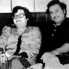 Throwback: बचपन से लेकर जवानी भरे दिनों की यादें ताजा करते रहते थे Bappi Lahiri, देखिए उनकी अनदेखी तस्वीरें