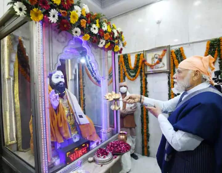ਇਸ ਦੇ ਨਾਲ ਹੀ ਪੀਐਮ ਮੋਦੀ ਨੇ ਸਾਰੇ ਦੇਸ਼ਵਾਸੀਆਂ ਨੂੰ ਗੁਰੂ ਰਵੀਦਾਸ ਜਯੰਤੀ ਦੀਆਂ ਸ਼ੁਭਕਾਮਨਾਵਾਂ ਵੀ ਦਿੱਤੀਆਂ।