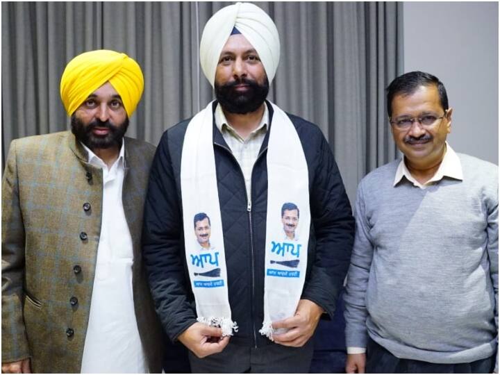 Punjab Election 2022: आंतकवादी वाले बयान पर आम आदमी पार्टी के निशाने पर आए राहुल, जानिए अरविंद केजरीवाल ने क्या कहा Punjab Assembly Election 2022 AAM AADMI PARTY leader Arvind kejriwal Attack on Rahul Gandhi in Mohali Punjab Election 2022: आंतकवादी वाले बयान पर आम आदमी पार्टी के निशाने पर आए राहुल, जानिए अरविंद केजरीवाल ने क्या कहा