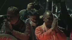 CM Yogi: झांसी में सीएम योगी का रोड शो LIVE। CM Yogi Rally In Jhansi