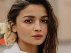 Alia Bhatt: అలియాలాంటి అందగత్తెకు మేకప్ అవసరమే లేదు