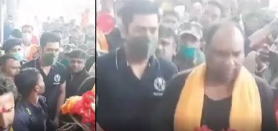 MS Dhoni ఝార్ఖండ్ లోని దేవరీ ఆలయాన్ని సందర్శించారు.| ABP Desam