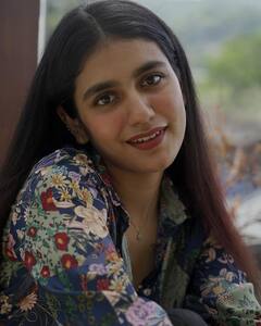 Priya Prakash Varrier: మనసు దోచేసేలా పింక్ డ్ర‌స్‌లో ప్రియ