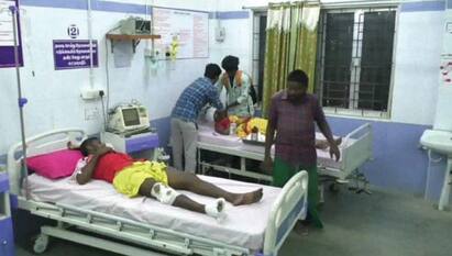 3 killed in van accident near Trichy திருச்சி அருகே பாதயாத்திரை சென்ற பக்தர்கள் கூட்டத்தில் வேன் புகுந்ததில் 3 பேர் பலி..
