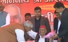 Mainpuri के करहल में बोले Mulayam Singh Yadav, 'सपा आपके उम्मीदों को पूरा करेगी। UP Election