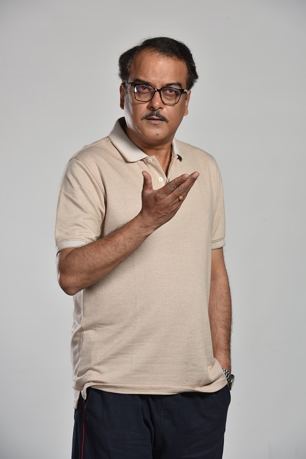অন্যদিকে, গুরুত্বপূর্ণ চরিত্রে অভিনয় করছেন নীলও। ছবির শ্যুটিং নিয়ে উচ্ছ্বসিত তিনিও। নীলের চরিত্রের নাম প্রণোতোষ।
