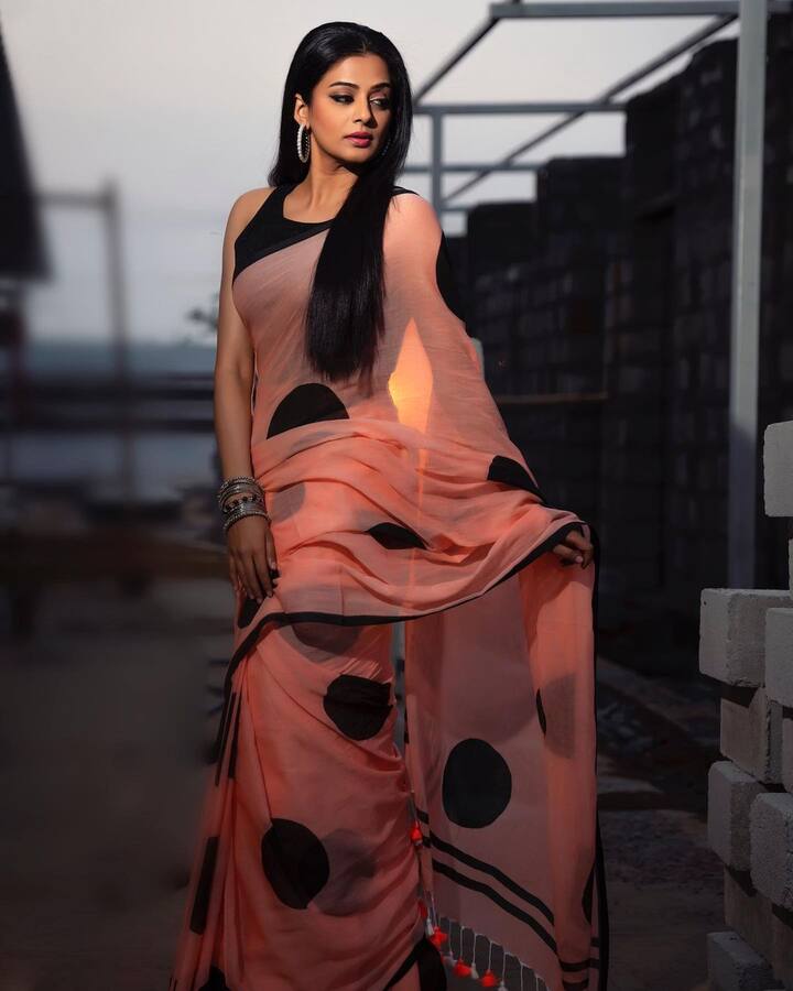 చీరకట్టులో అలరిస్తున్న ప్రియమణి -Image credit: Priyamani/Instagram