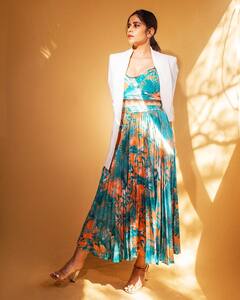 PHOTO: सईच्या ग्लॅमरस अदा; चाहते झाले फिदा!