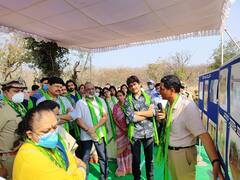 In Pics: వెయ్యి ఎకరాల అటవీ భూమి దత్తత తీసుకున్న నాగార్జున, హైదరాబాద్‌లో ఎక్కడంటే