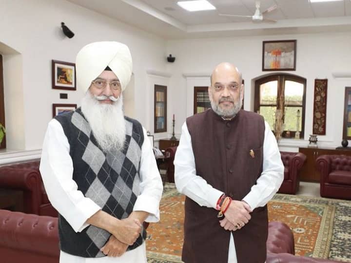 Amit Shah meet Radha Soami chief Gurinder Singh Dhillon, appreciate his social work Punjab Election 2022: अमित शाह ने राधा स्वामी ब्यास के प्रमुख गुरिंदर सिंह से मुलाकात की, इसलिए की सराहना