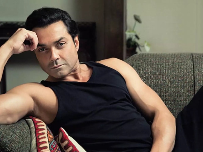 Bobby Deol को है बेटों के गर्लफ्रेंड बनाने पर आपत्ति? एक्टर ने दिया चौंकाने वाला जवाब!