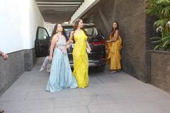 Farhan Akhtar Shibani Mehandi Ceremony: जगमग हुआ घर, मेहंदी सेरेमनी में सज-धज कर पहुंचीं Anusha Dandekar और Amrita Arora