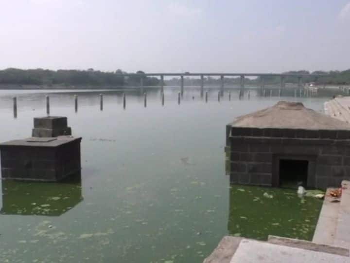 नांदेडमधील गोदावरी नदीत मोठ्या प्रमाणात प्रदूषण वाढले आहे. ब्रह्मगिरी ते राजमुद्री असा तब्बल 1465 किलोमीटरचा प्रवाह असलेल्या गोदावरी नदीचा नांदेड हा मध्यबिंदू आहे.