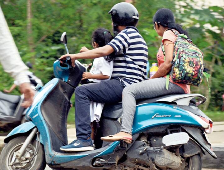 Helmet for child on bikes, speed of up to 40 kmph are the new  new road safety rules New Road Safety rules: இனி குழந்தைகளுக்கும் ஹெல்மெட் கட்டாயம்.. புது விதிமுறைகள் அமல்..