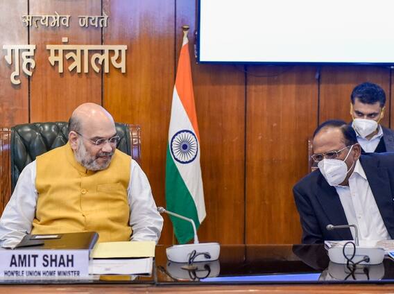गृहमंत्री Amit Shah ने की समीक्षा बैठक, जम्मू-कश्मीर में आतंकवाद और घुसपैठ पर हुई चर्चा गृहमंत्री Amit Shah ने की समीक्षा बैठक, जम्मू-कश्मीर में आतंकवाद और घुसपैठ पर हुई चर्चा