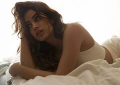 જાહન્વી કપૂરનો વ્હાઈટ ડ્રેસમાં હોટ અંદાજ, લેટેસ્ટ ફોટોશૂટની જુઓ તસવીરો