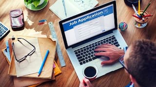 10वीं पास के लिए यहां निकली है बंपर वैकेंसी, 22 फरवरी से करें आवेदन, मिलेगी 63200 रुपये सैलरी