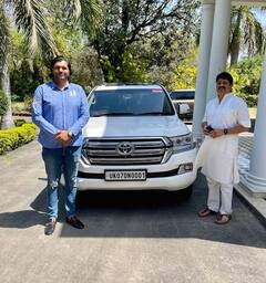 UP Bahubali Politicians: गाड़ियों में भी दिखता है यूपी के बाहुबलियों का दम, ऐसे वीआईपी नंबरों के शौकीन हैं ये नेता