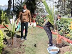 In Pics: मुख्यमंत्री शिवराज सिंह चौहान ने पौधरोपण कर दिया पर्यावरण संरक्षण का संदेश, देखें तस्वीरें