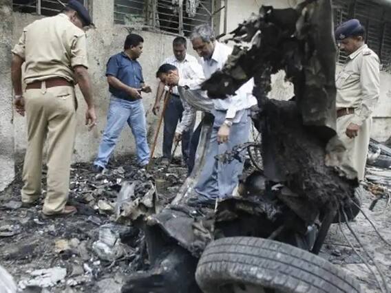 কেন একসঙ্গে ৩৮ জনের মৃত্যুদণ্ড দিল বিশেষ আদালত?