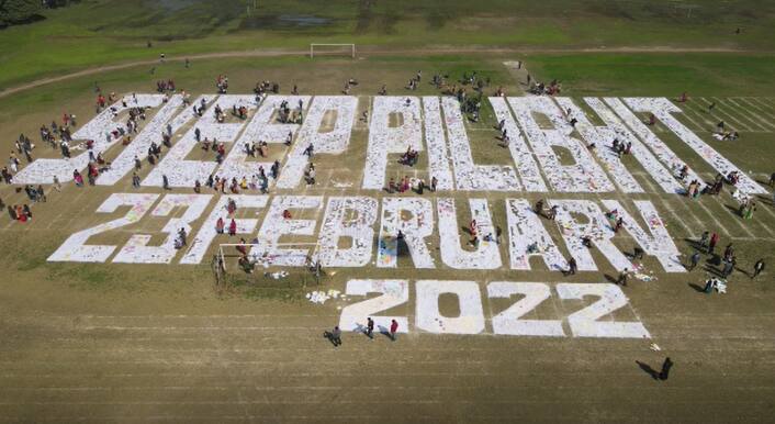 UP Election 2022: पीलीभीत में वोटिंग प्रतिशत बढ़ाने के लिए सड़क पर उतरे DM पुलकित खरे, लोगों से की ये अपील