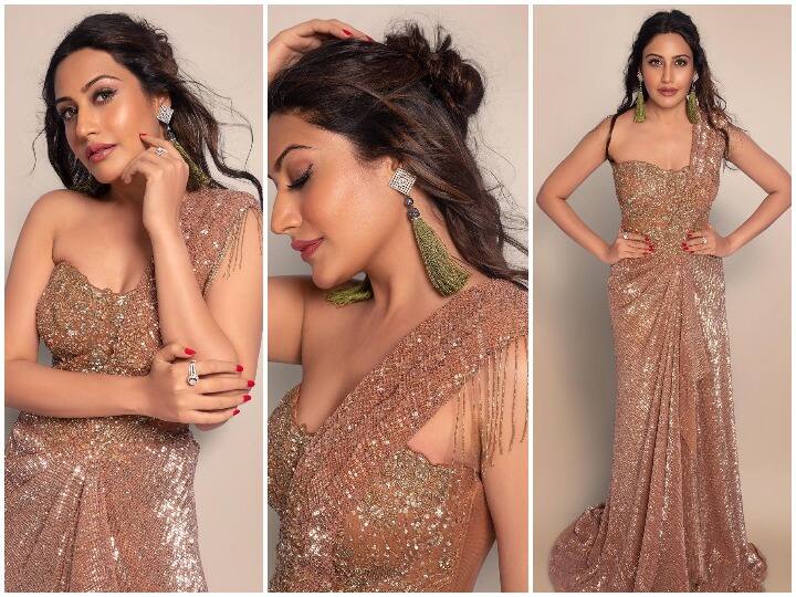 Surbhi Chandna Instagram: सुरभि चंदना (Surbhi Chandna) अपने स्टाइलिंग और सिजलिंग लुक को लेकर हमेशा सुर्खियों में छाई रहती हैं. एक बार फिर से सुरभि (Surbhi) अपने लुक्स से फैंस को दीवाना बनाती हुई नजर आ रही हैं.