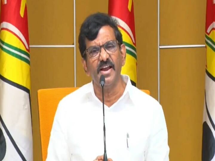 Nellore Tdp leader somireddy criticizes ysrcp leader don't dare to meet cm jagan Somireddy: జిల్లాల పునర్విభజనను వ్యతిరేకించే వైసీపీ నేతలకు సీఎంను కలిసే దమ్ములేదు : సోమిరెడ్డి చంద్రమోహన్ రెడ్డి