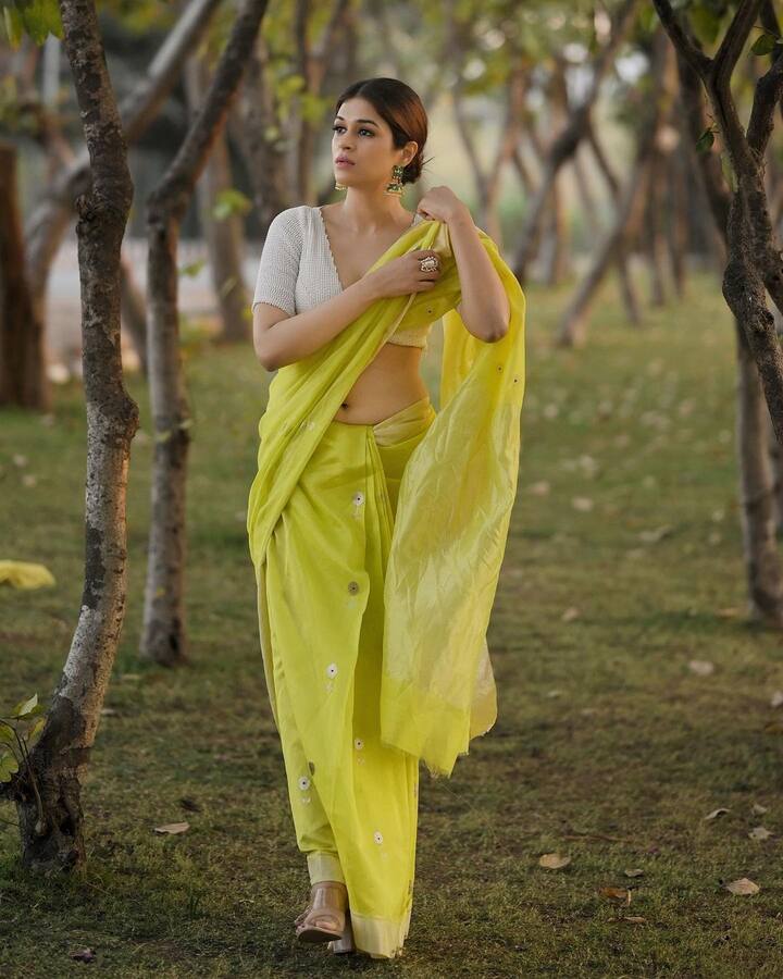 శ్రద్ధా దాస్ లేటెస్ట్ ఫొటోషూట్ - Photo Courtesy: Shraddha Das/Instagram