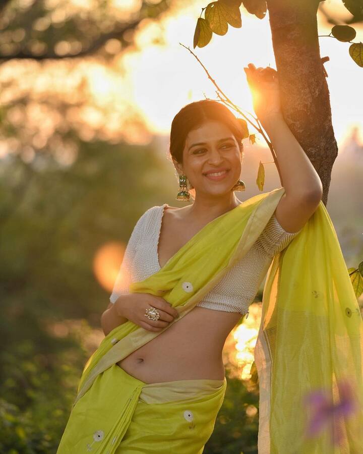 శ్రద్ధా దాస్ లేటెస్ట్ ఫొటోషూట్ - Photo Courtesy: Shraddha Das/Instagram