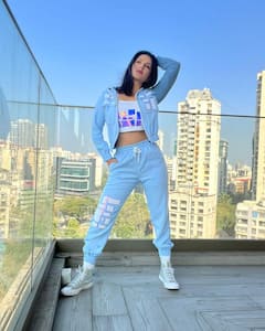 Sunny Leone : सनीसोबत झाला फ्रॉड, सोशल मीडियाद्वारे दिली माहिती!